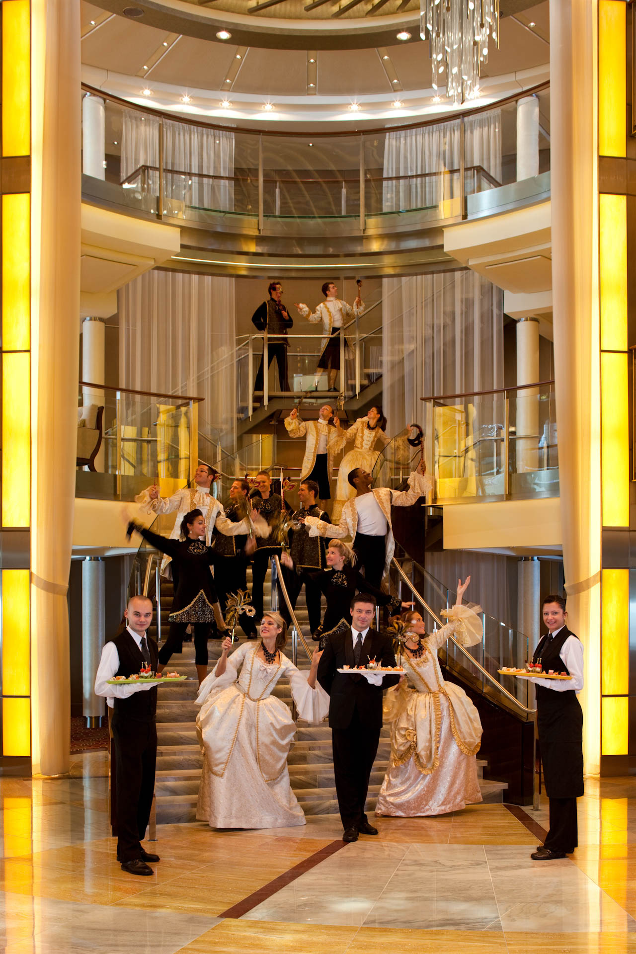 images/Ship photos/Eclipse 新月號/5_CEL_EC_Grand_Foyer_Baroque_edited.jpg